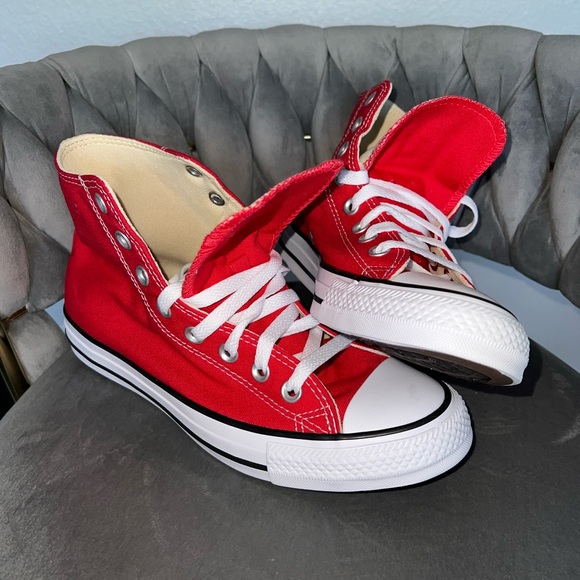 Converse Red and White High-Tops Size 8.5 Women’s - Picture 1 of 6